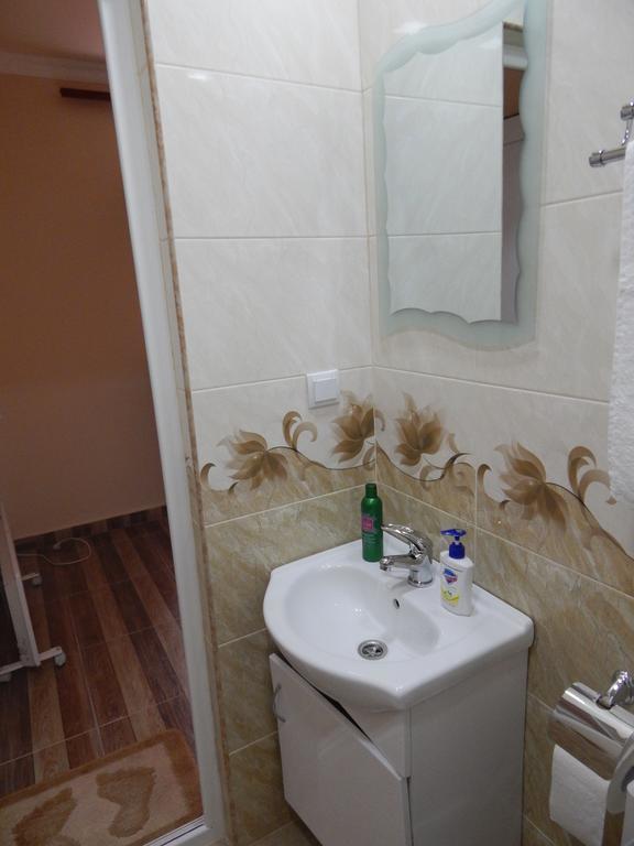 Arami Guest House 迪利然 外观 照片